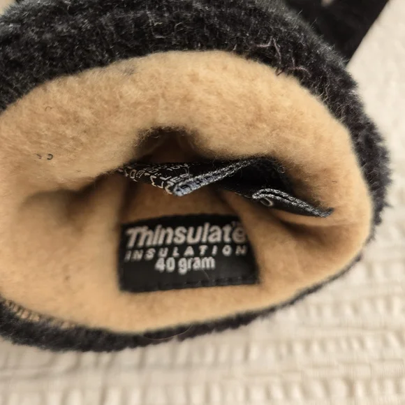 Cejon Shiny Black Velour Insulated Gloves - Picture 4 of 7